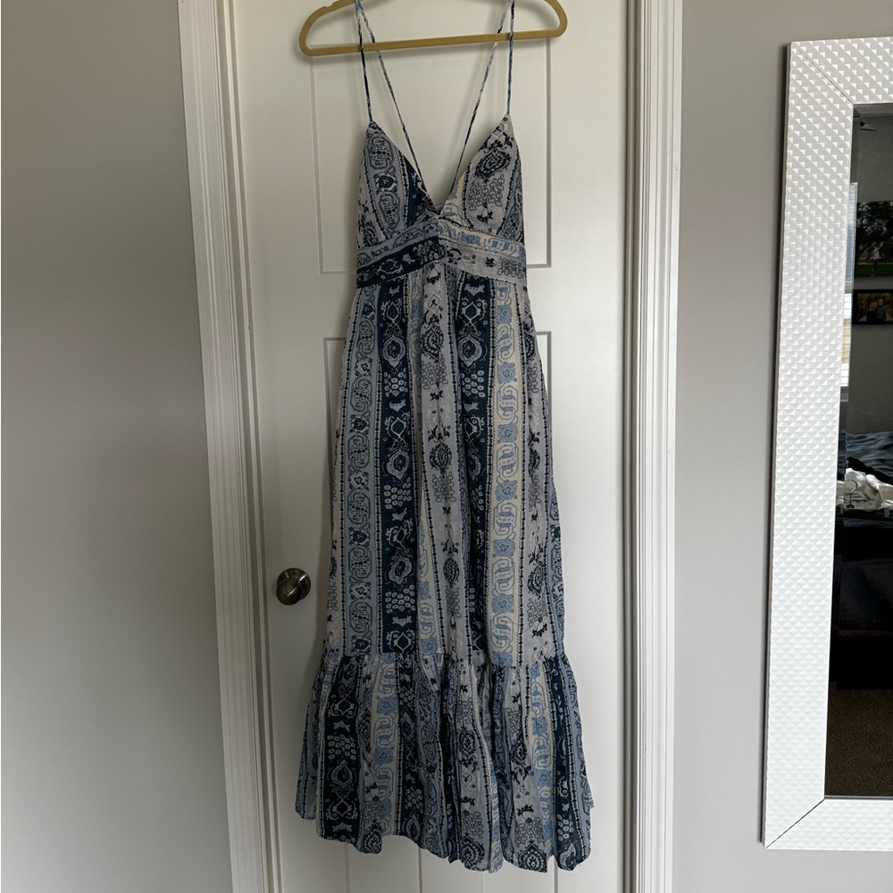 Abercrombie & Fitch Bra-Free Flowy Tie-Back Maxi
Dress size Large tall nwt - Picture 5 of 15